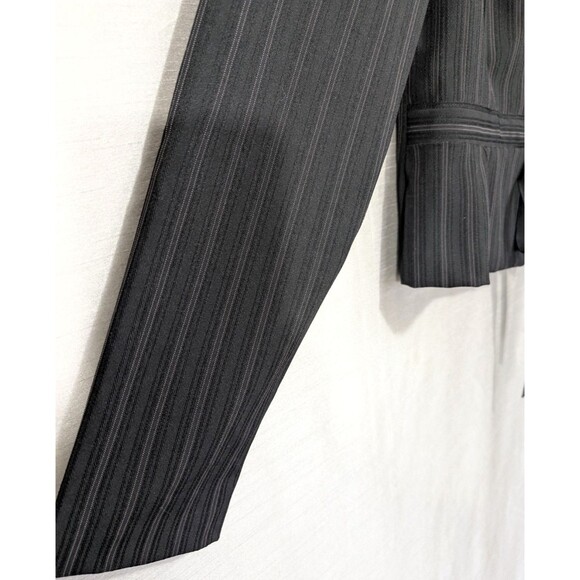 Women's Blazer Size 7/8 Black Pinstriped Hooks Front Tie Belt Long Sleeve Career - Picture 15 of 16